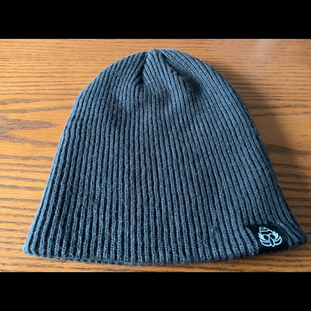 ❄️ 2/$20 Doc Ponds beanie